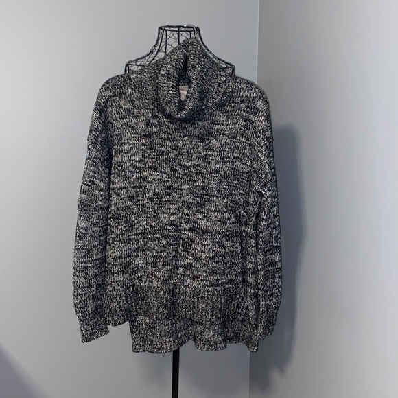 Turtle Neck Sweater - Picture 1 of 2